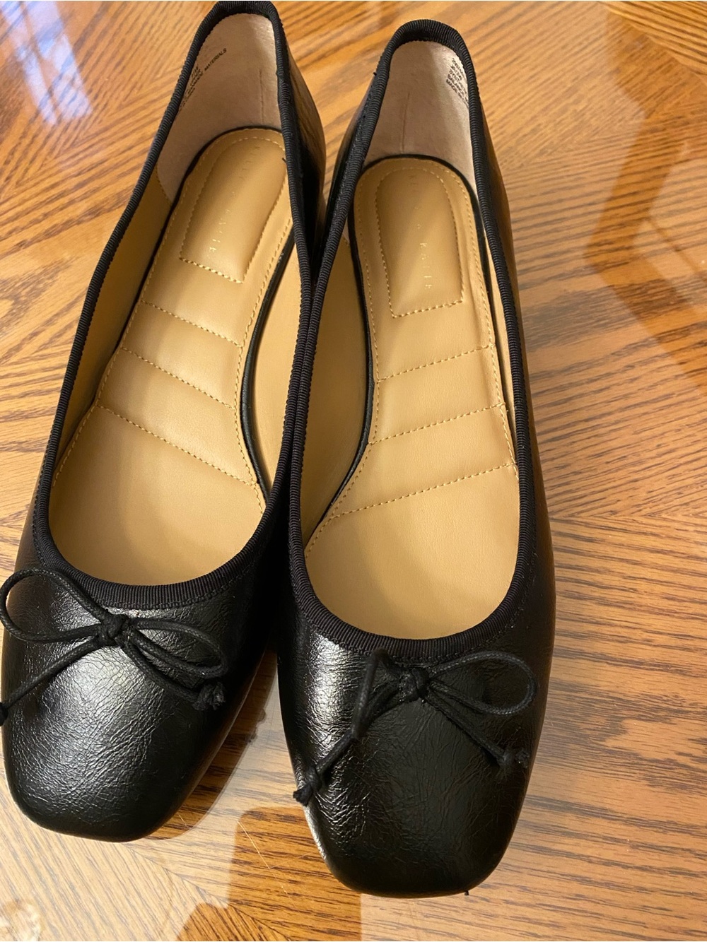 Kelly & Katie Black Square-Toe Ballet Flats with Bow
